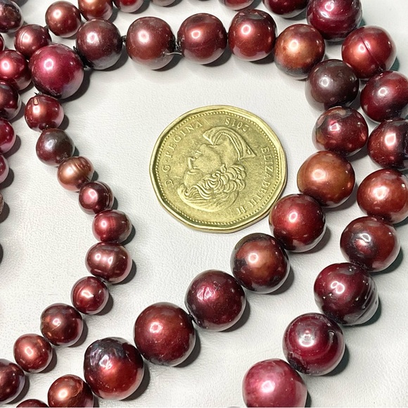 Pearls Freshwater Cultured Burgundy Coloured Long Strand - Picture 3 of 4